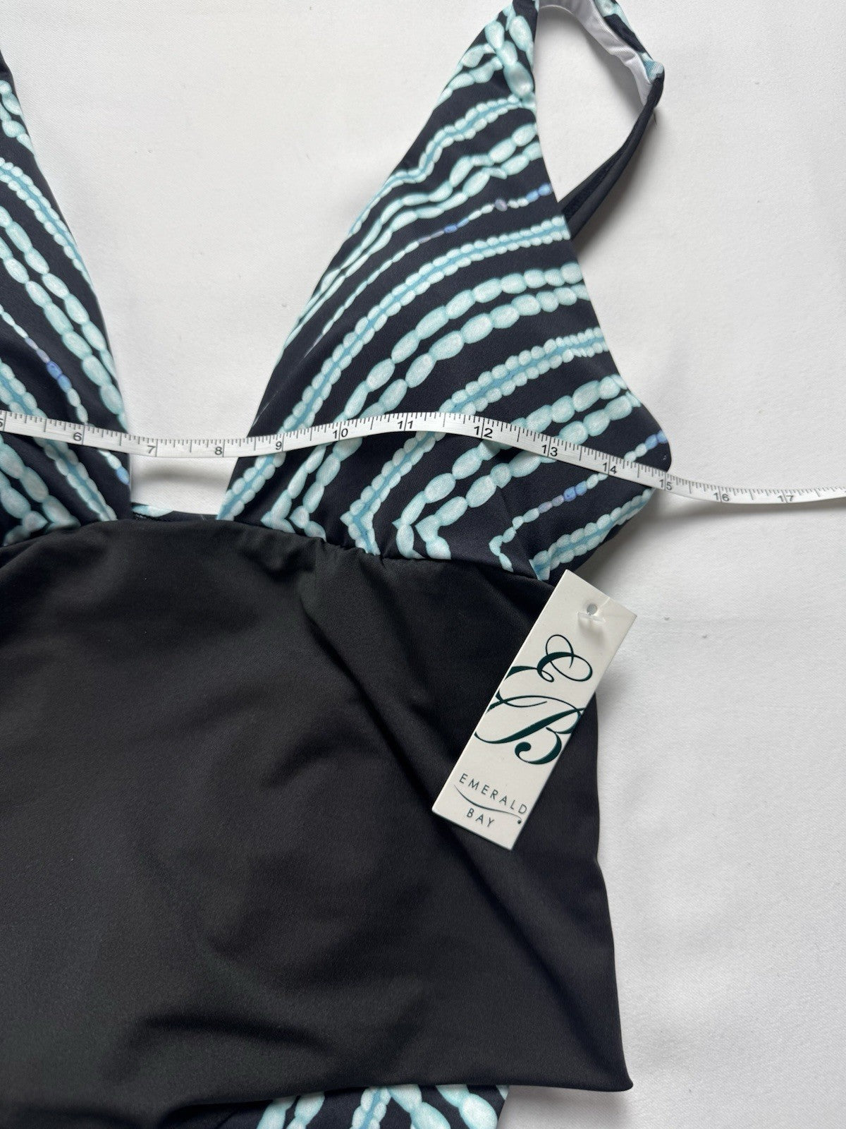 EMERALD BAY Women's One Piece Swimsuit SIZE 8.  (B.150)