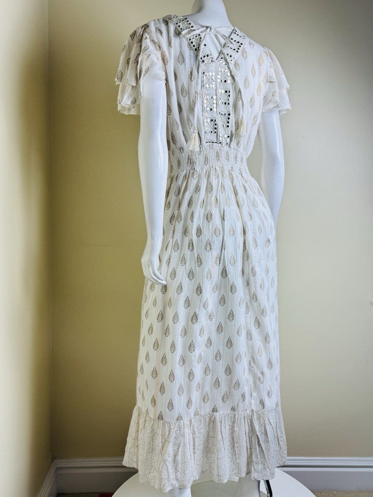 Dress Nado Women’s embroidery Long Maxi Dress Sz M.  (B.151)