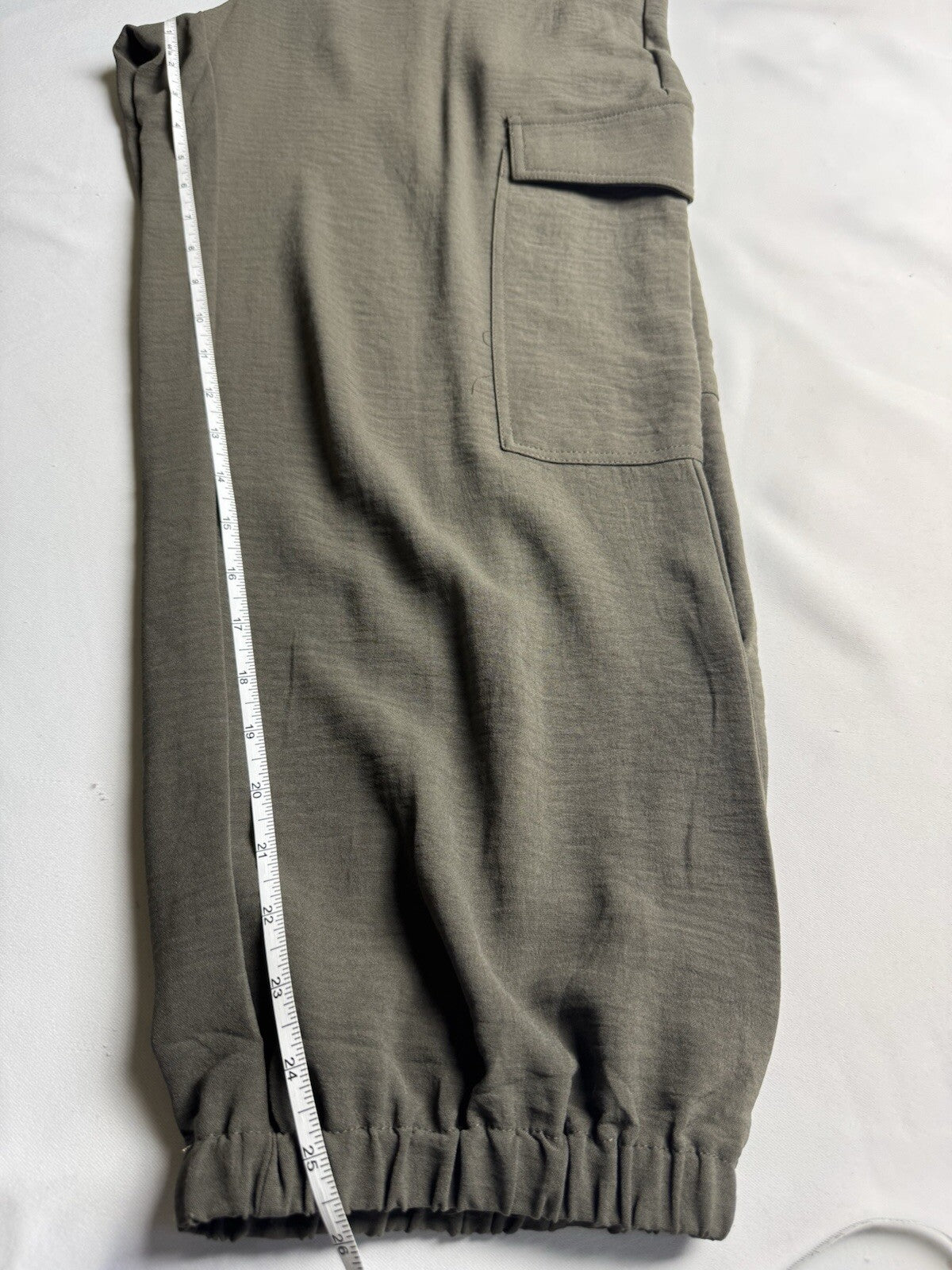 $89 Adrianna Papell Women's  Cargo Jogger Pants Sz L.  (B.144)