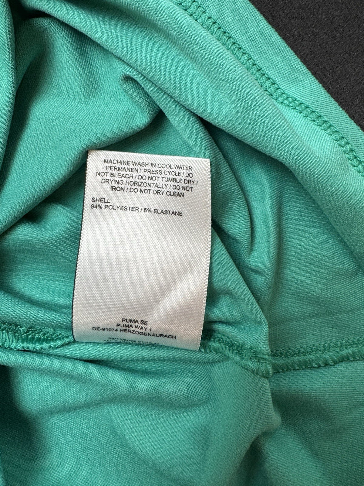 Puma Women’s Golf Shirt Sz S.   (B.165)