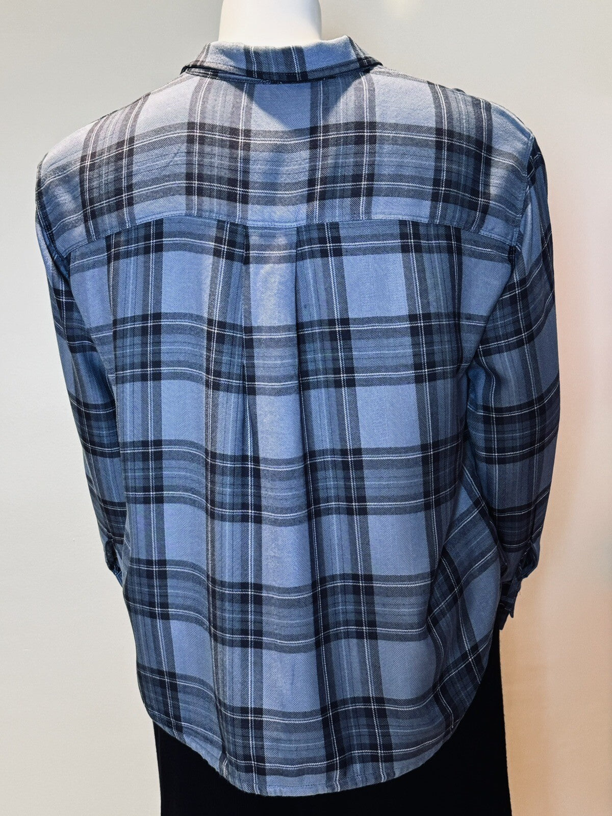 SPLENDID Women's Top Plaid Long-Sleeve Button Shirt Size L. (65)