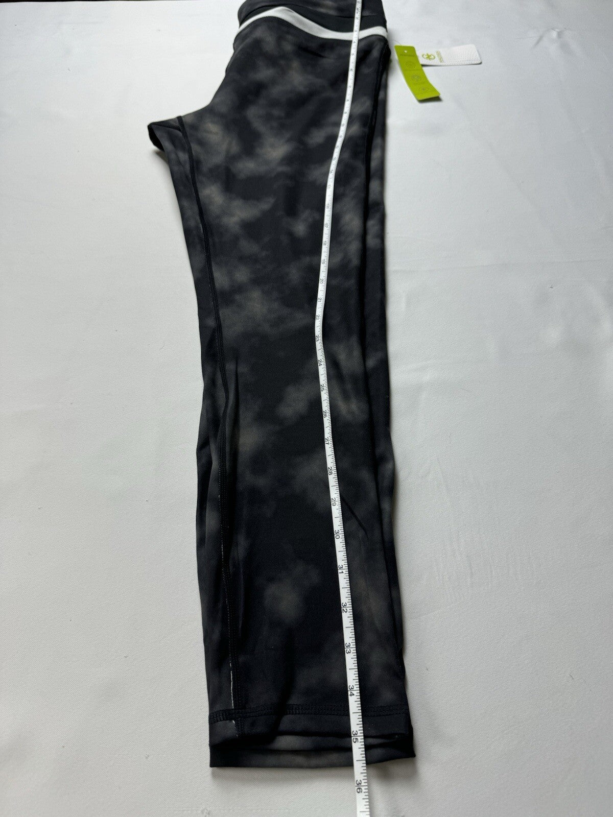 $59 Nautica Competition Women’s Leggings Pants Sz L.    (B.102)