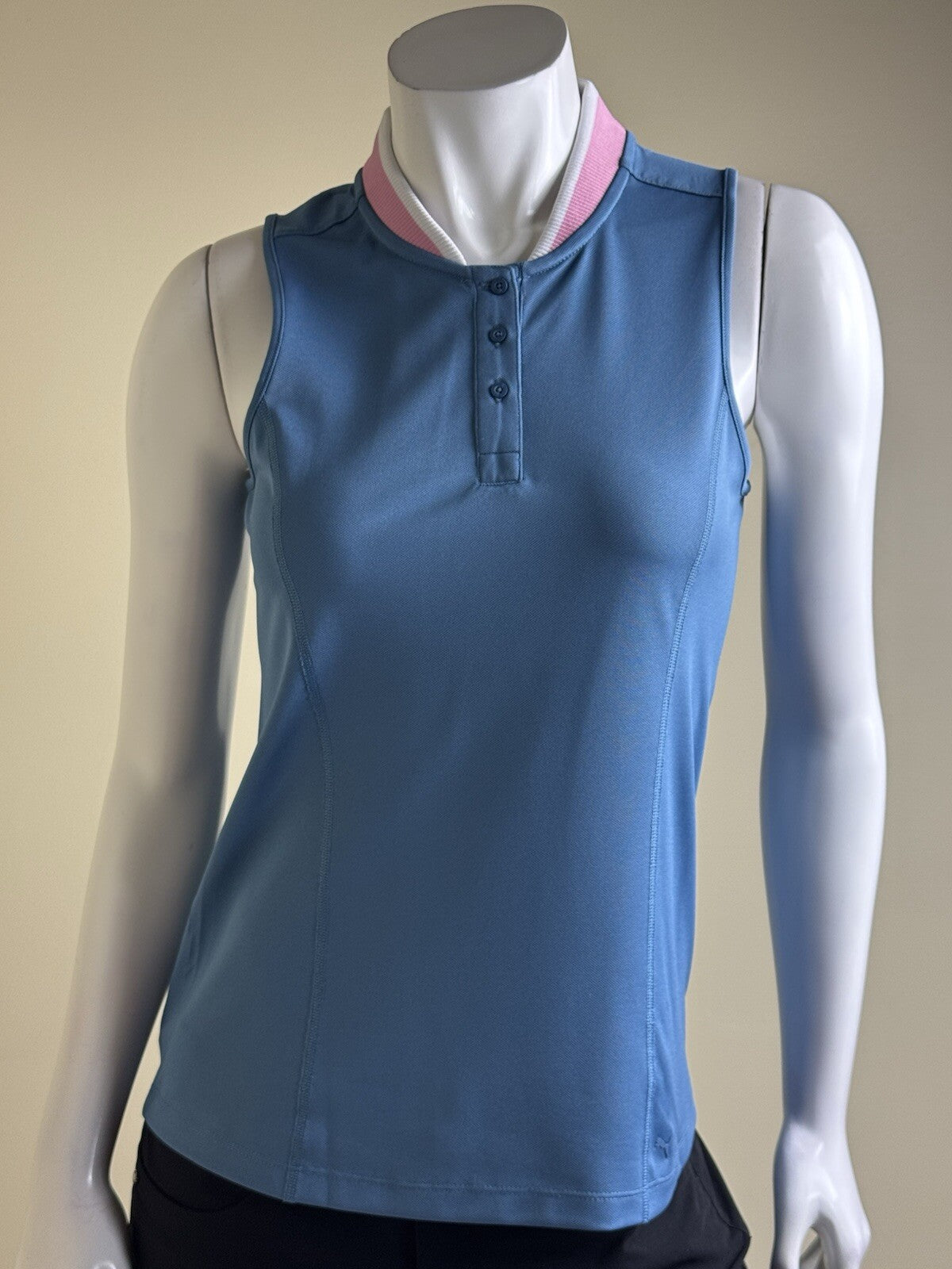 Puma Women’s Golf Shirt Sleeveless Sz S (B.127/6)