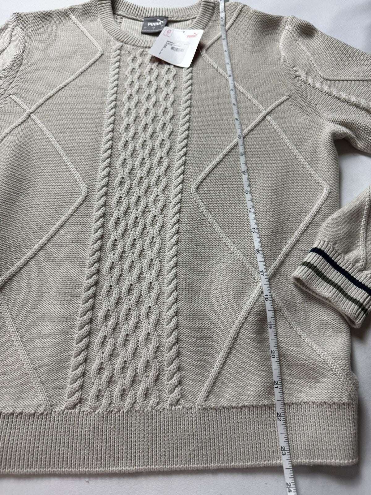 Puma Women's Golf Sweater Ivory Size S.   (B.126/4)