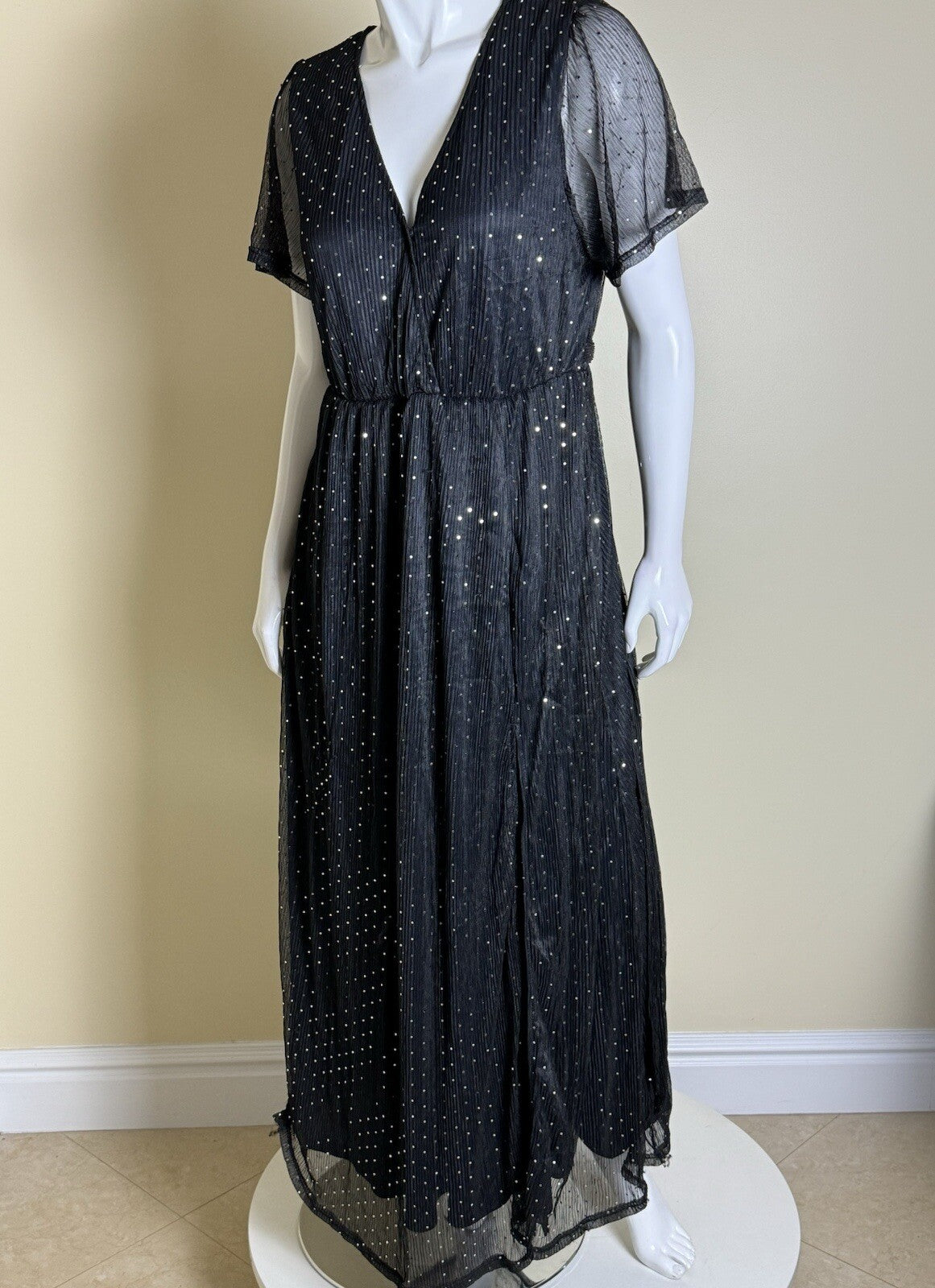 Simplee Women’s Maxi Dress Short Sleeve Sz L (59)