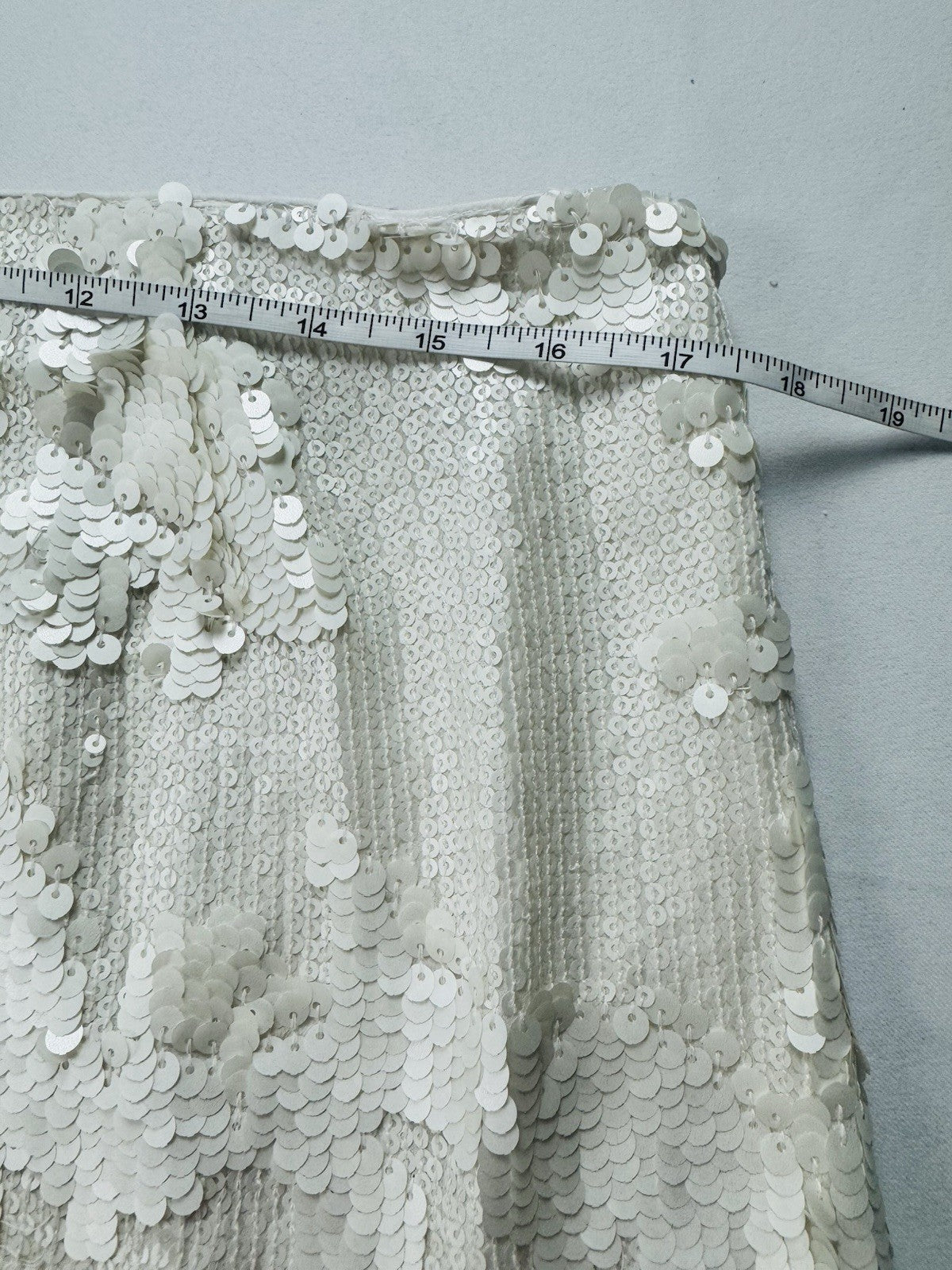 $228 Walter Baker Ashlee Skirt Vanilla Sequin Size 10   (B.152)