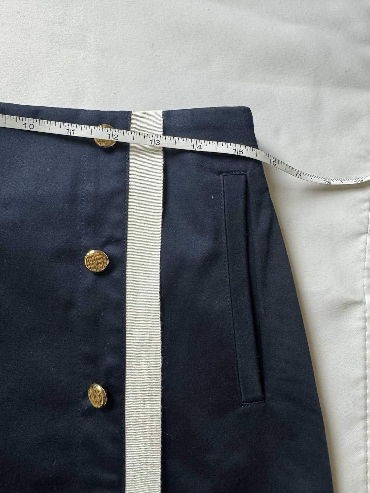 FIA Green California Women’s Navy Skort Skirt Sz M.    (B.160)