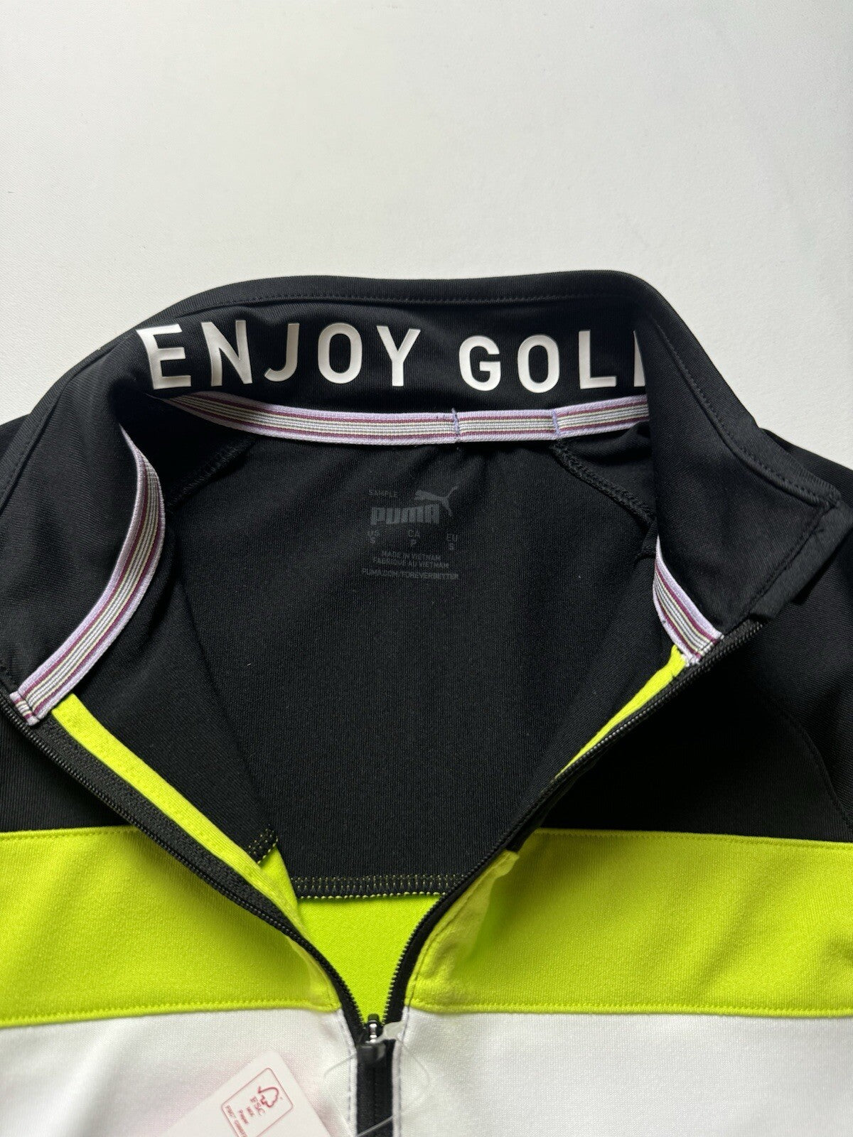 Puma Women's Half Zip Pullover Sweatshirt Size S.   (B.105)