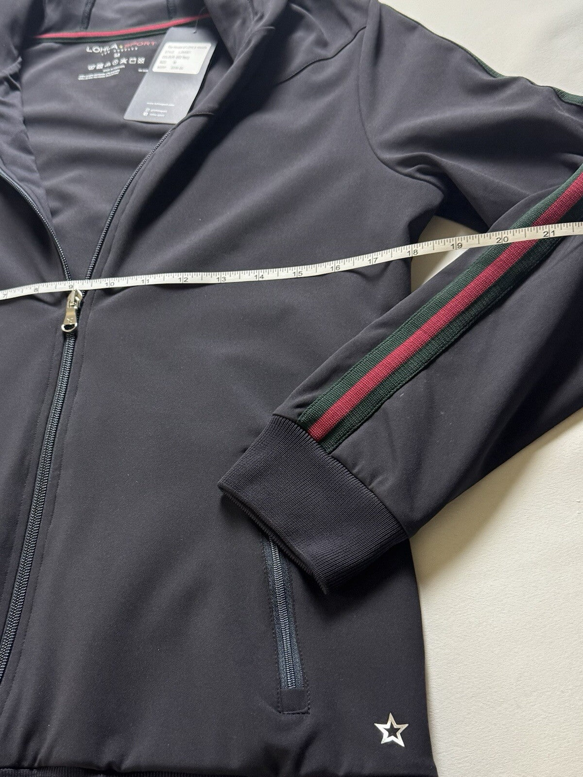 LOHLA SPORT Women’s Hooded Jacket Sz M.       (B.128)