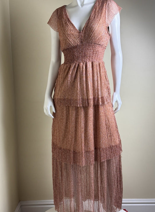 Haute Nites Women’s Long Ruffle Dress Size 7    (B.139)