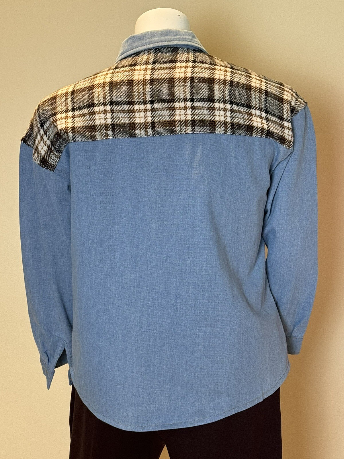 Women's Denim Jacket Plaid Shirt Sz XL.     (B.61)