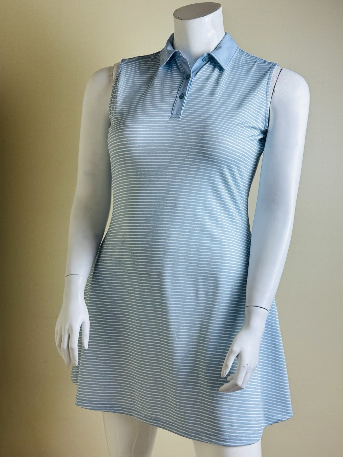 Turtles &Tees Women’s Golf Dress Size XL      (B.082)
