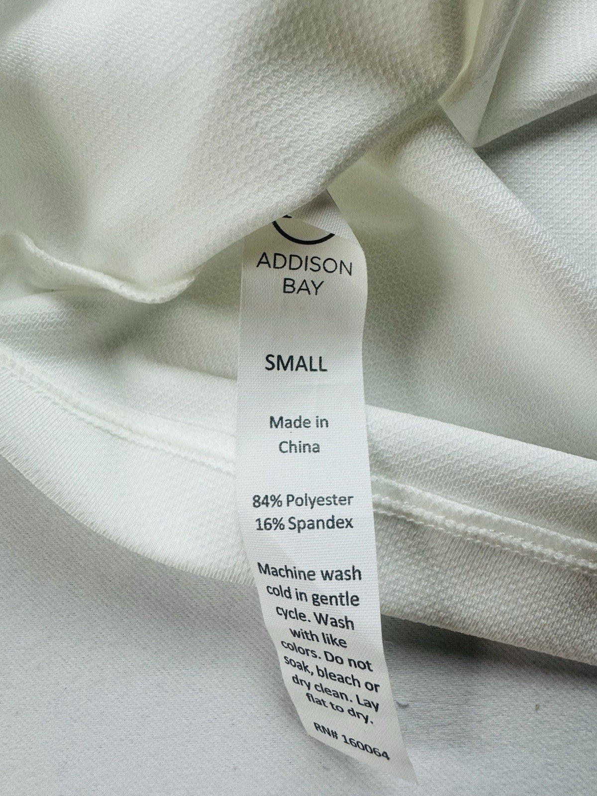 Addison Bay Women’s Golf/Tennis Shirt Sz S      (B.158)