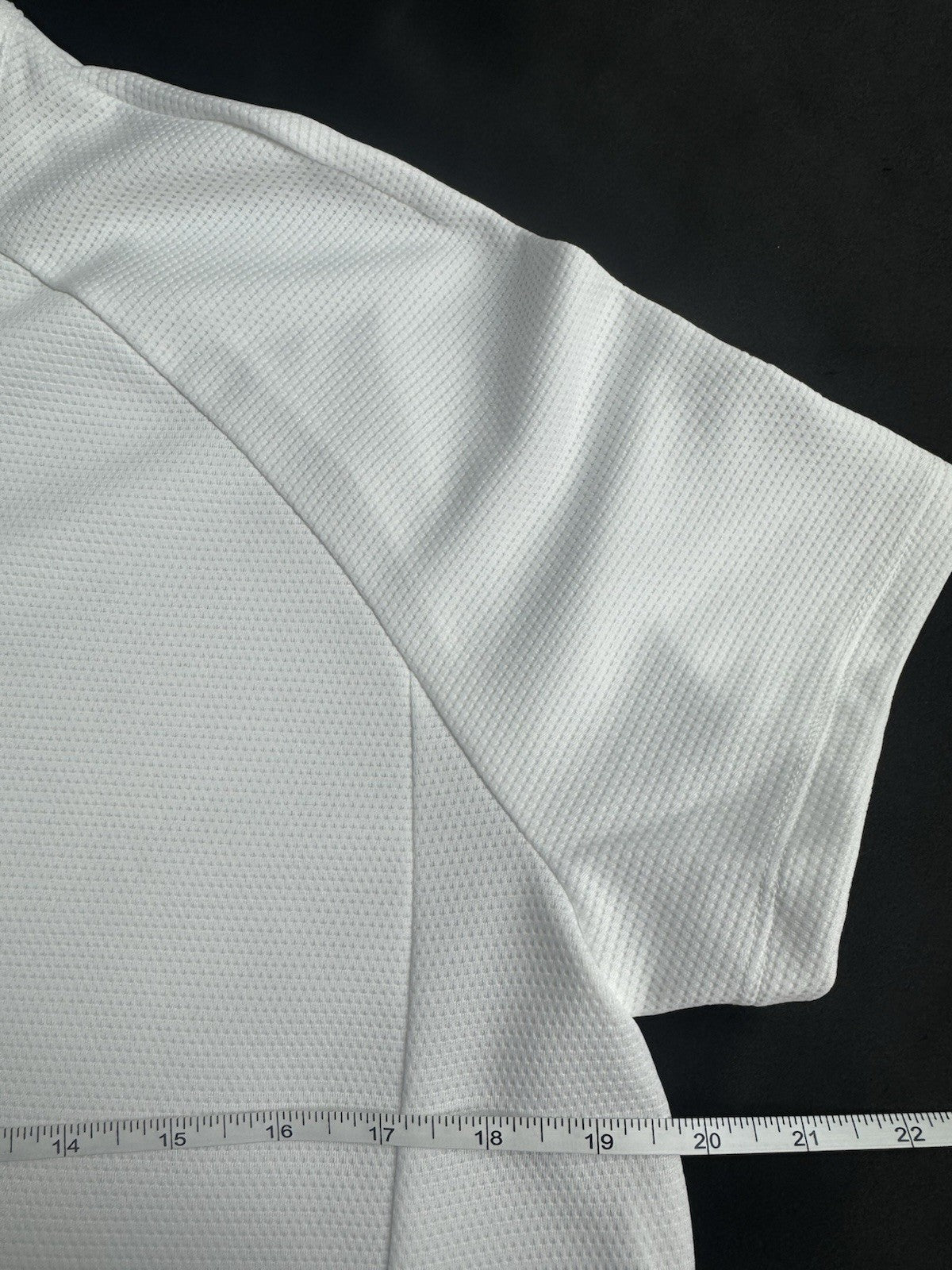 Adidas Women’s Golf Shirt Sz L    (B.170)