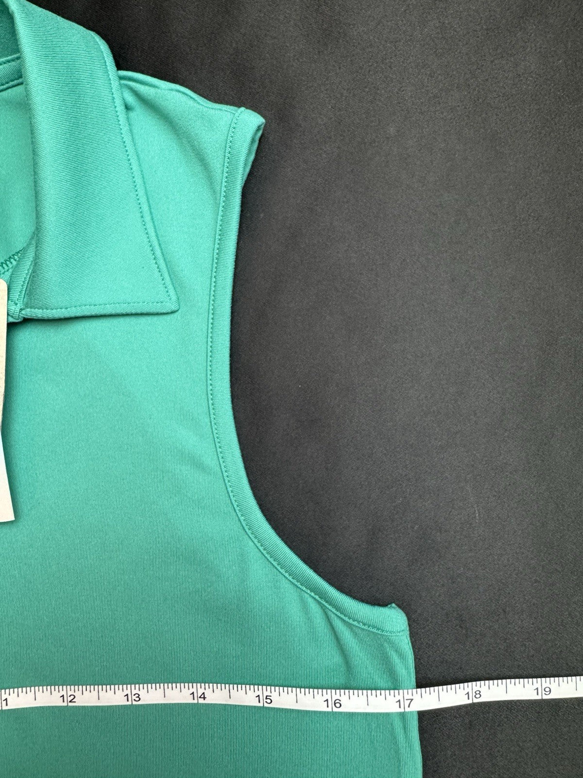 Puma Women’s Golf Shirt Sz S.   (B.165)