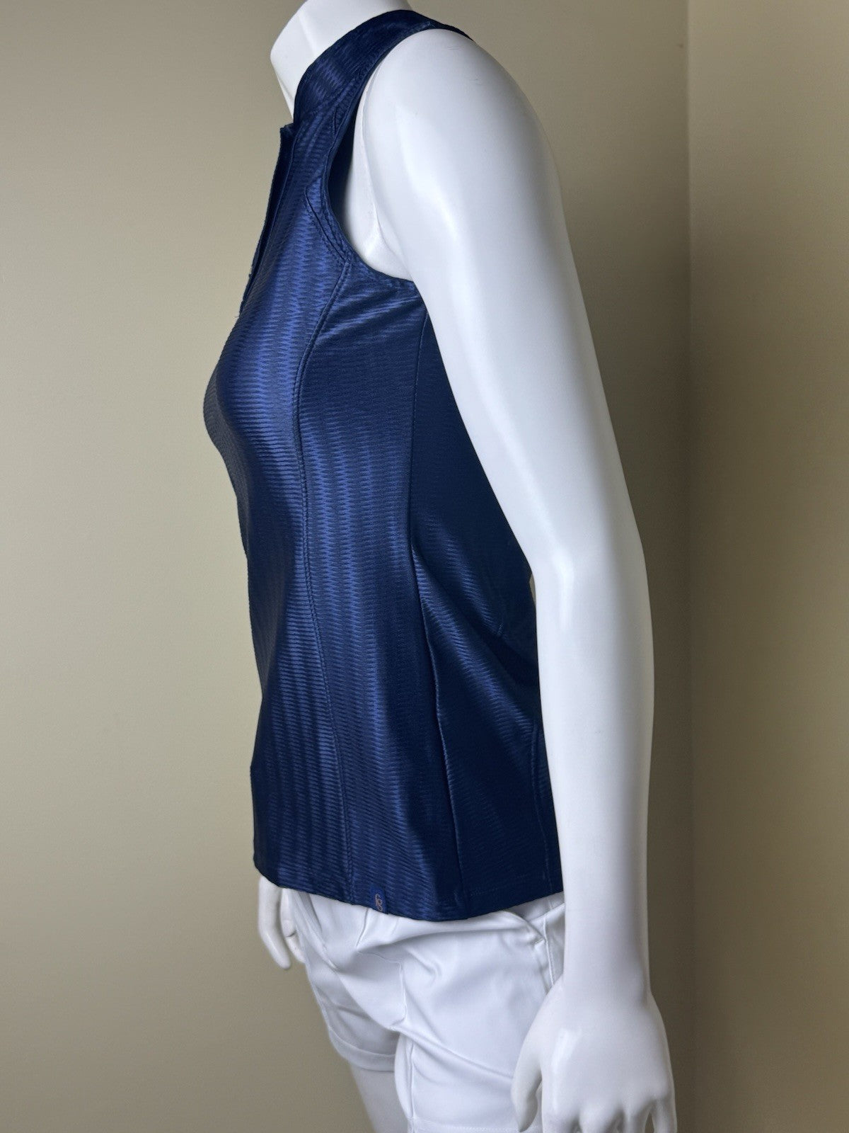 FIA Green California Women’s Top Sz S Golf Shirt.       (B.161)