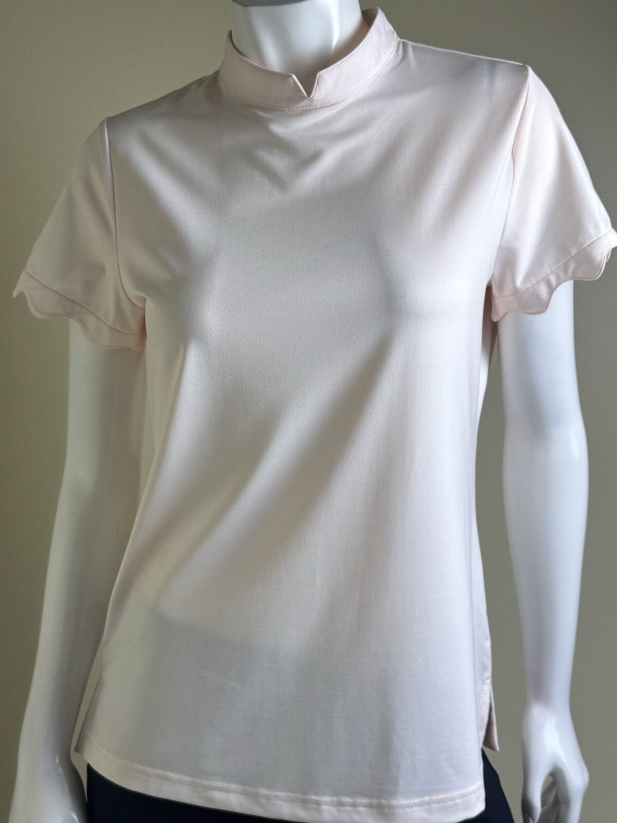 Teleri Athletics Women’s Golf Shirt Sz L.    (B.44)