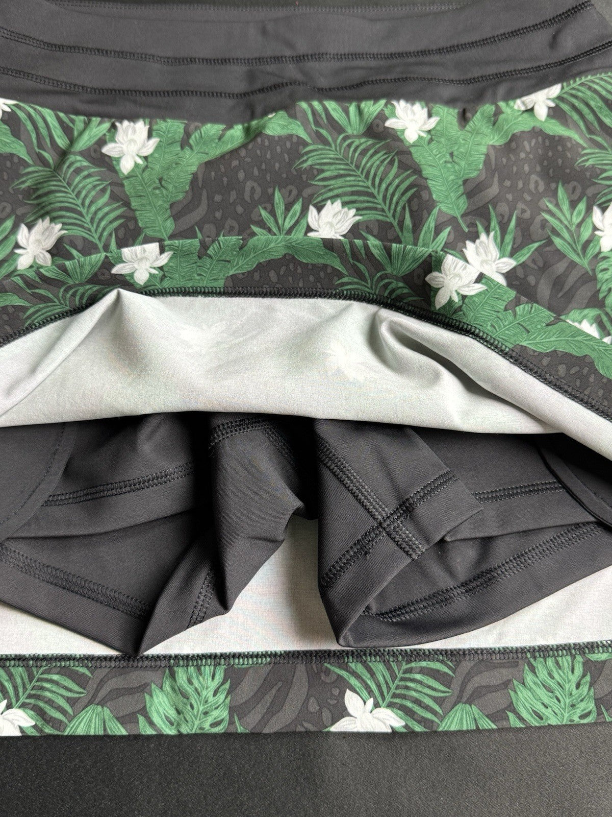 PUMA Women's Golf Tennis Skort Skirt Sz S (B.153/8)