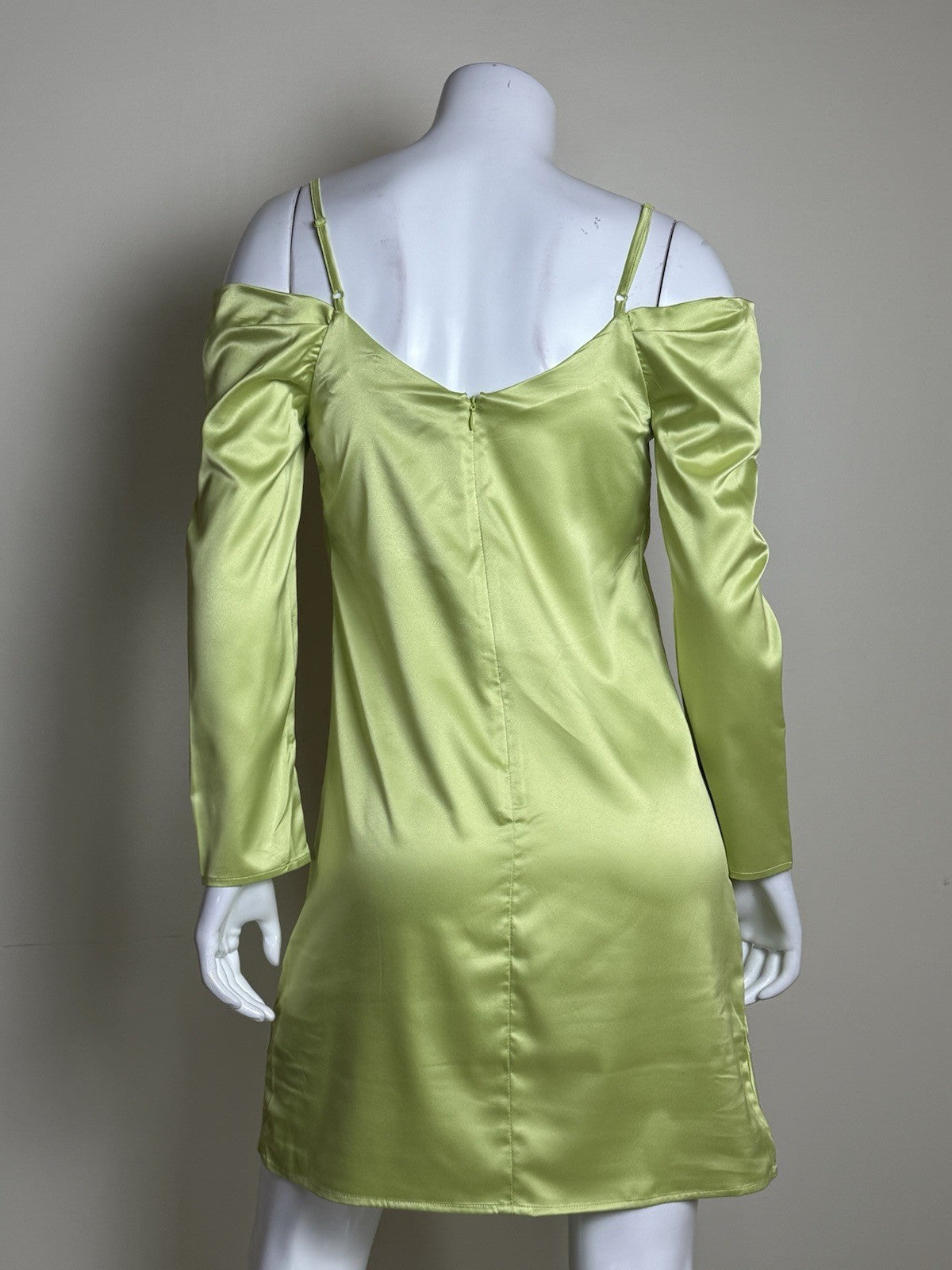 VENUS Green Neon Mini Dress Sz 8. (B.194)
