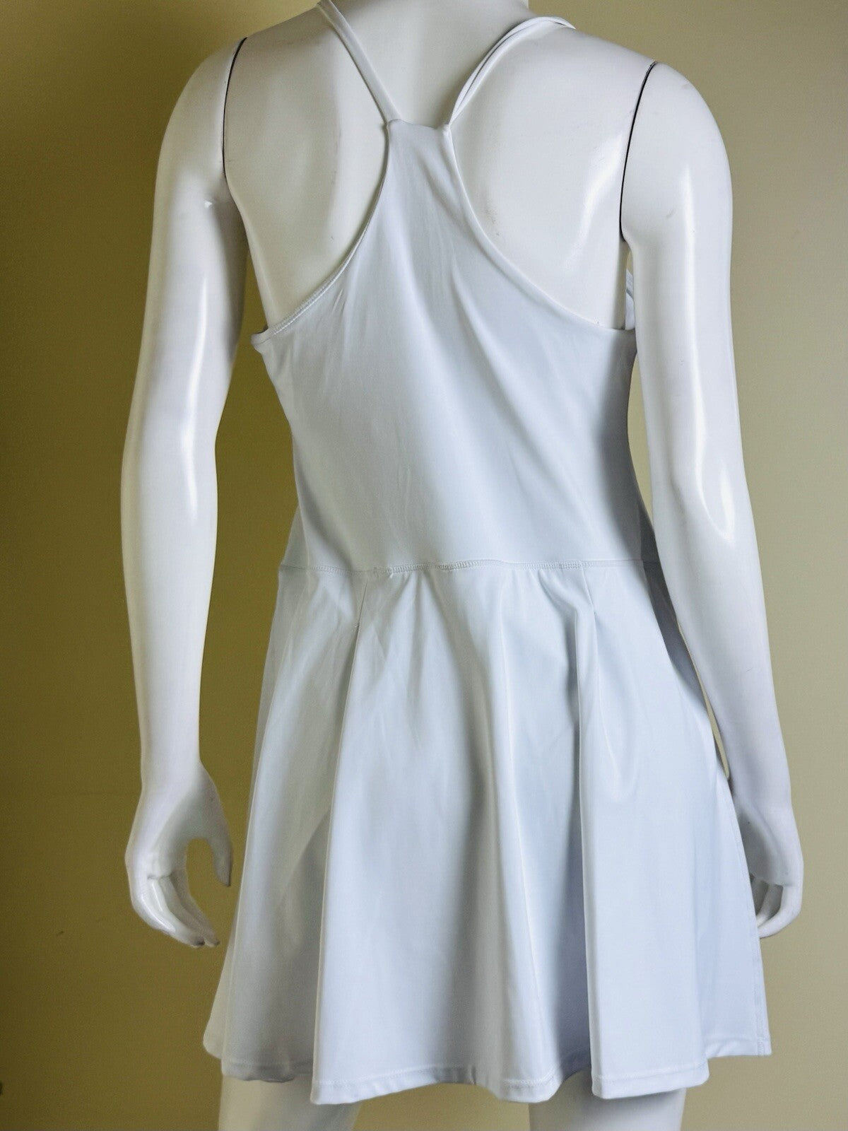 AQUA Athletic Women's Tennis Skort Dress White Sz XL.  (B.145)