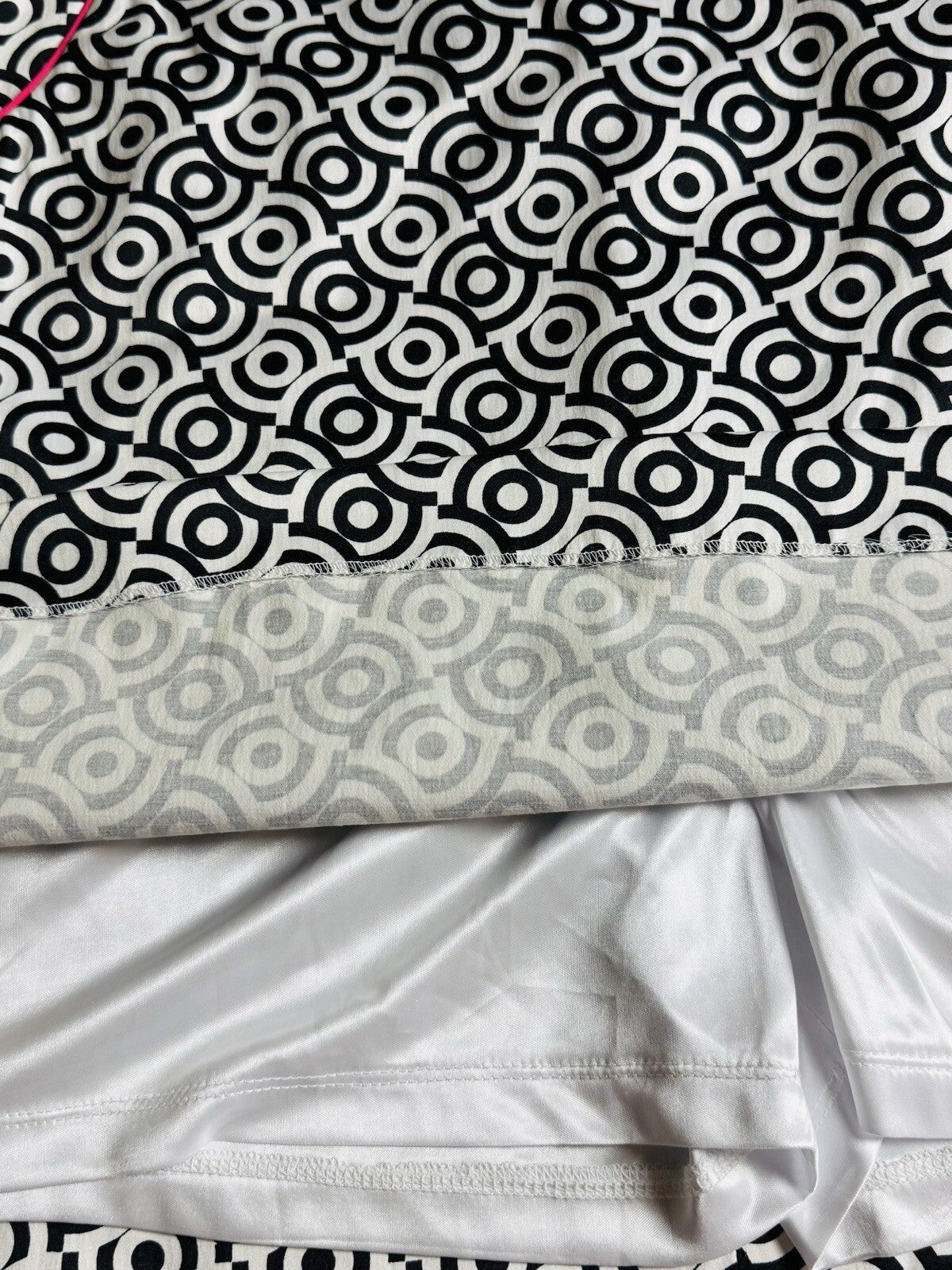 SPORT HALEY Women’s Golf Skort Black and White Sz 16. (B.125)