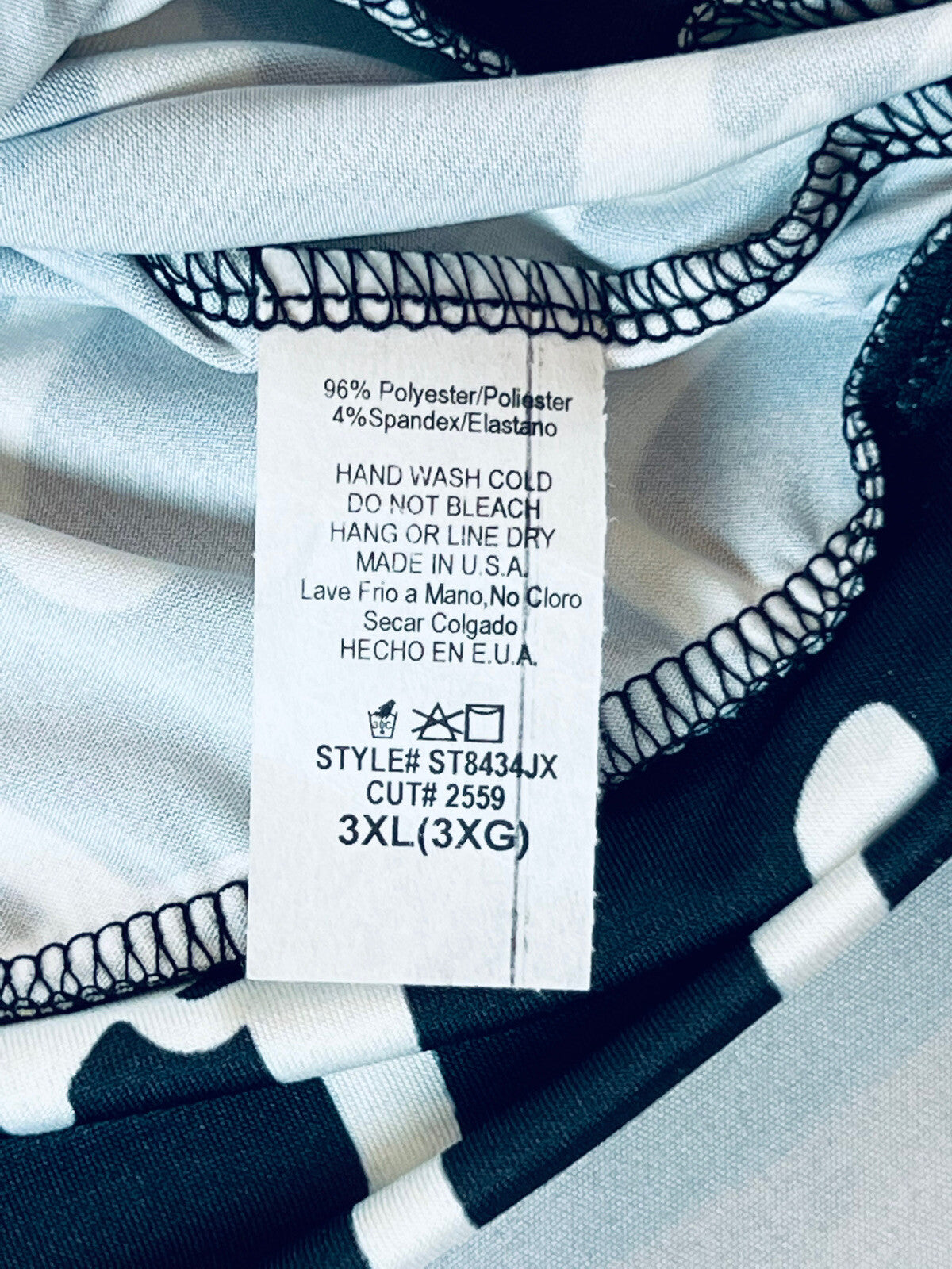 MadRag Women's 3XL Black White Letters Front Zipper Short Sleeve