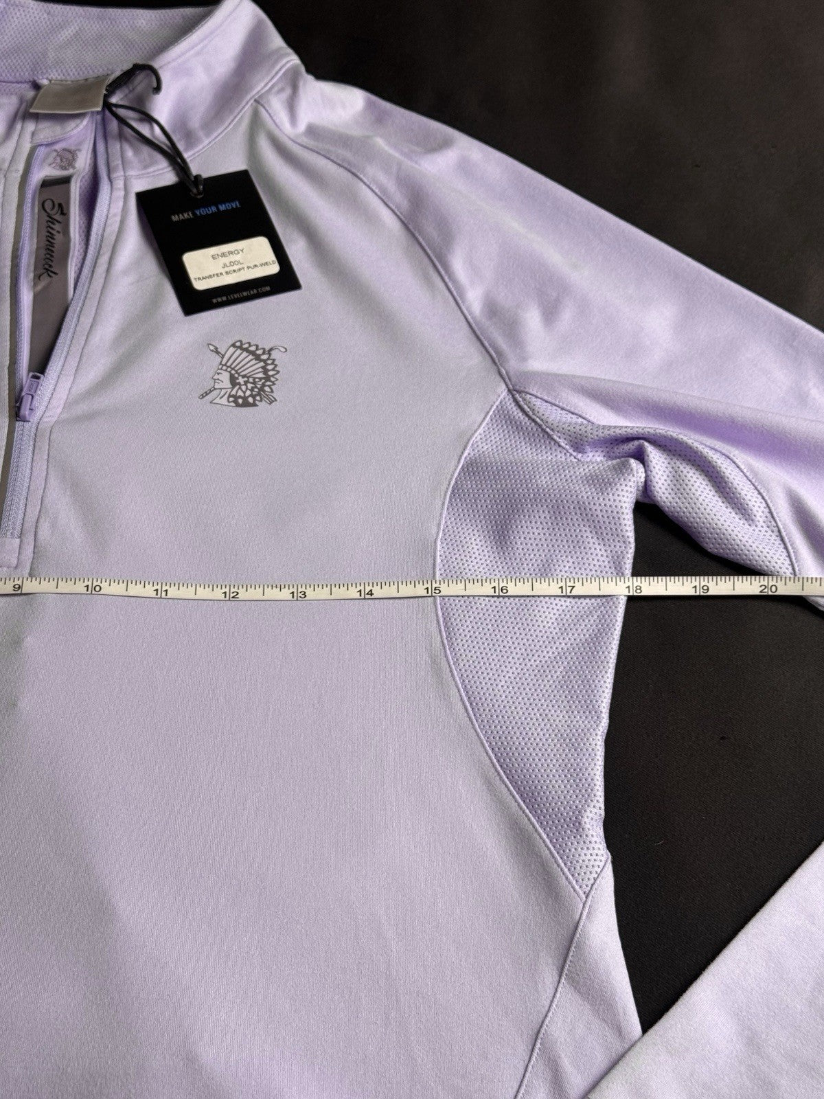 LeverWear Women's Shinnecack Logo Sweatshirt Sz M.   (B.163)