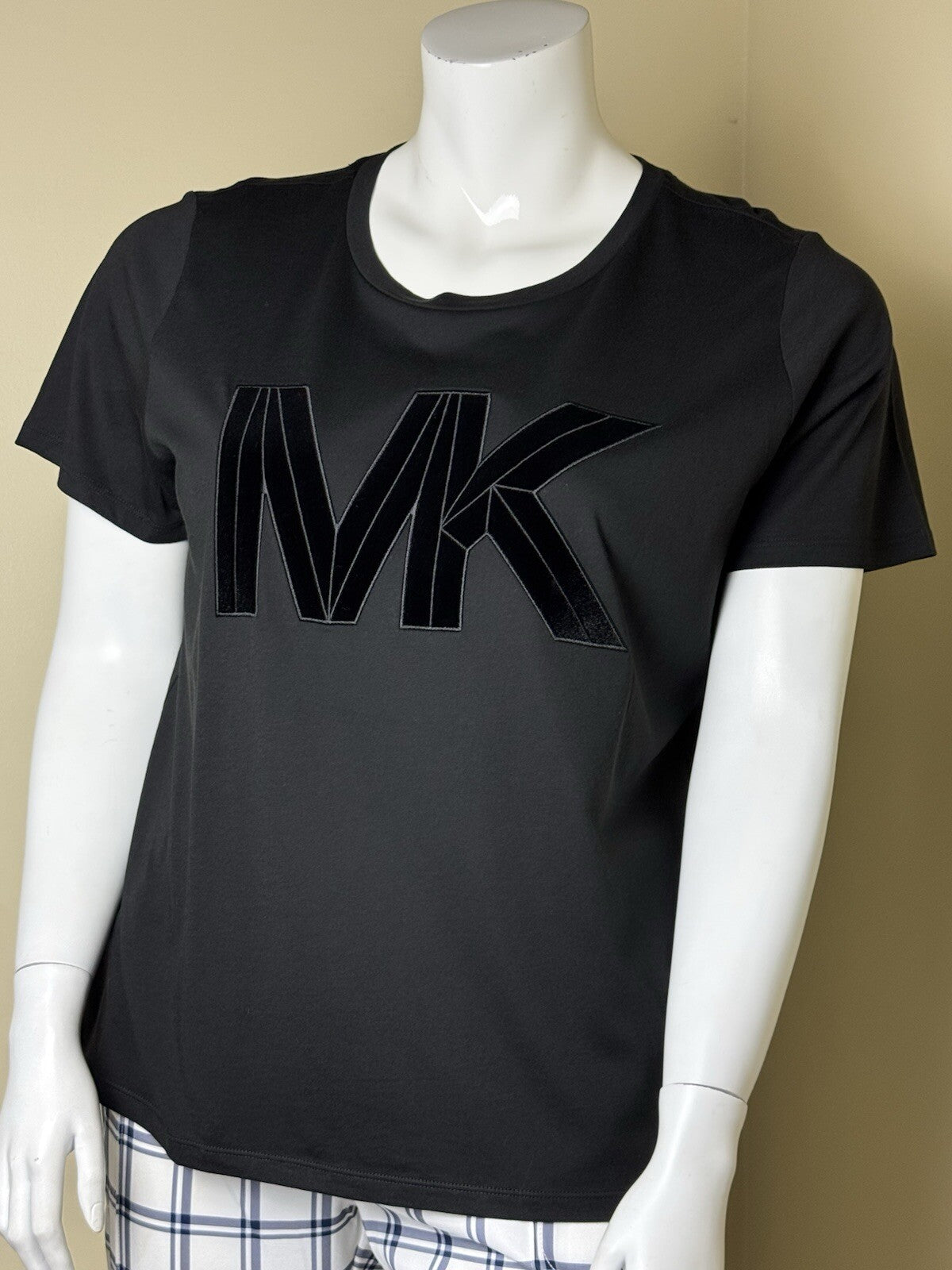 $88 Michael Kors Women’s Shirt Suede Logo Sz XL.  (B.127)