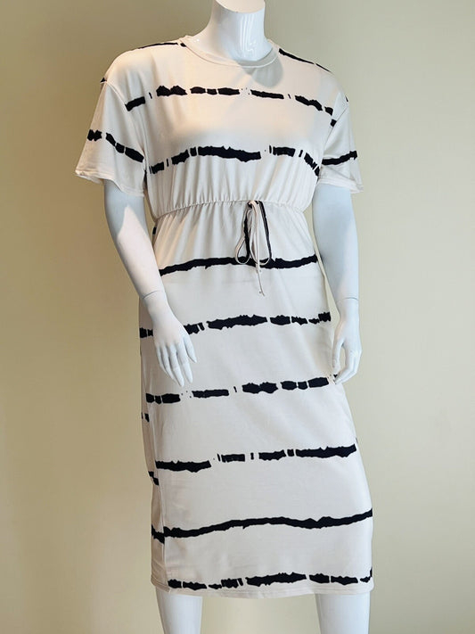 Women's Ivory w/ Black stripes Short-Sleeve Dress Size XL Tie Waist