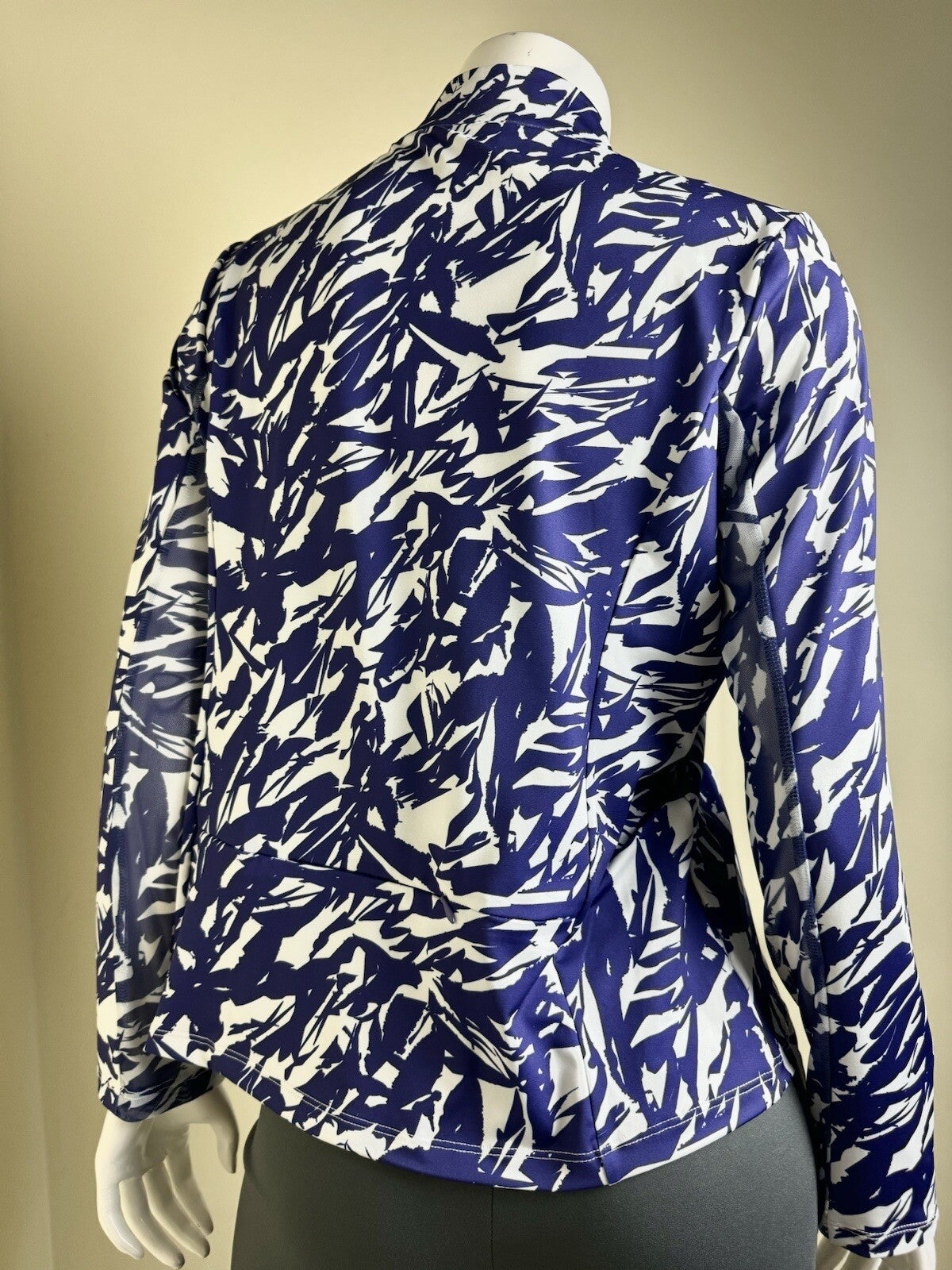 Amy Sport Women's Golf Long Sleeve Shirt Sz XL.     (B.111)