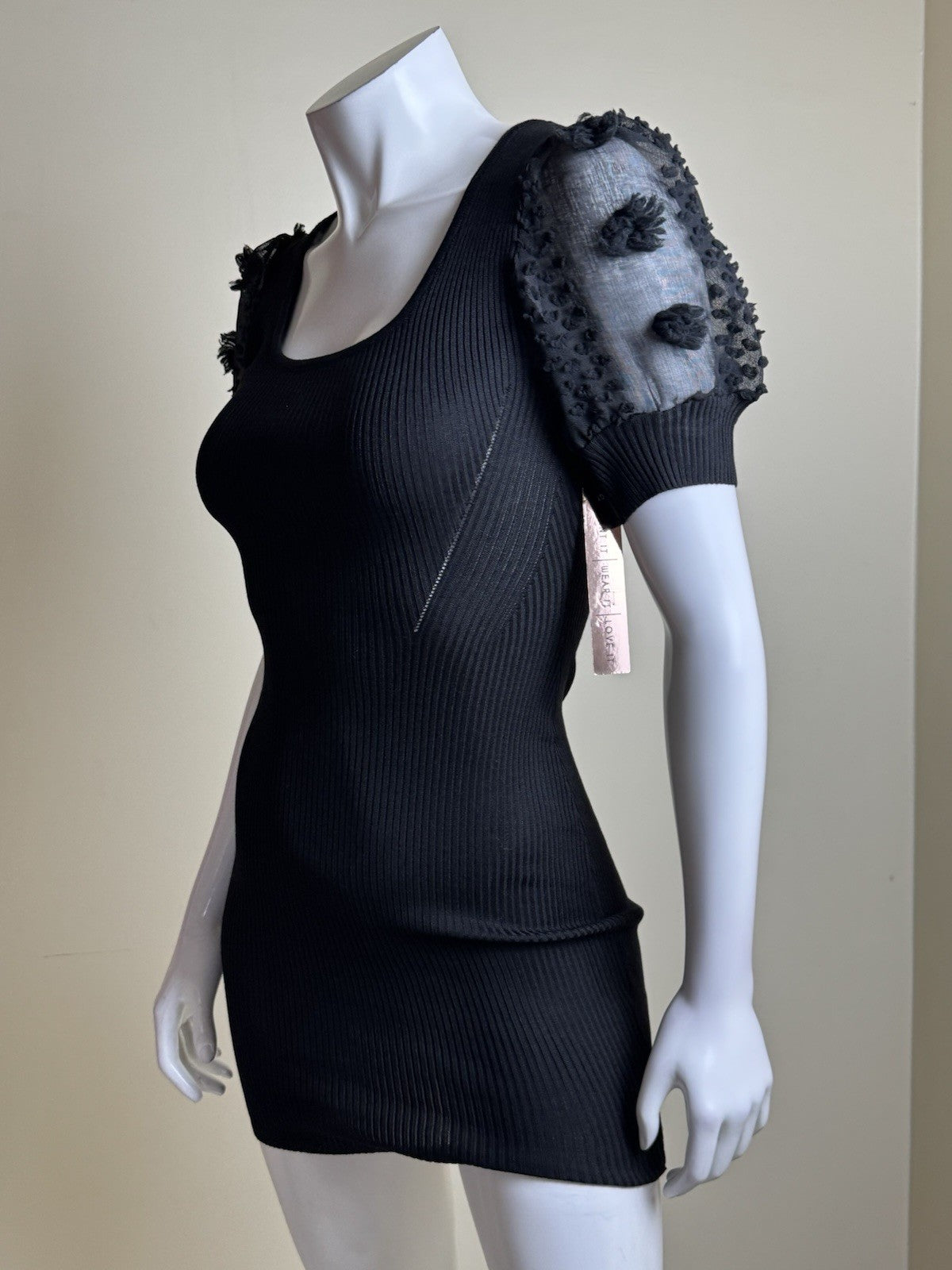 Almost Famous Women's Black Knit Dress Sz M        (B.183)