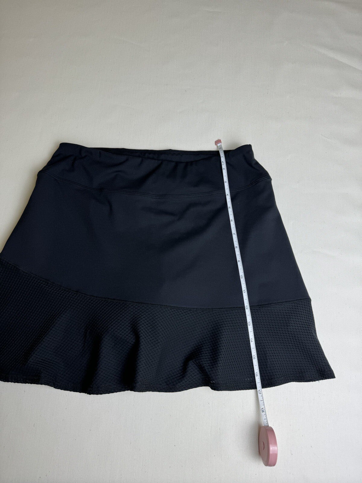 FIA Green California Women’s Black Skirt Sz M. (B.67)