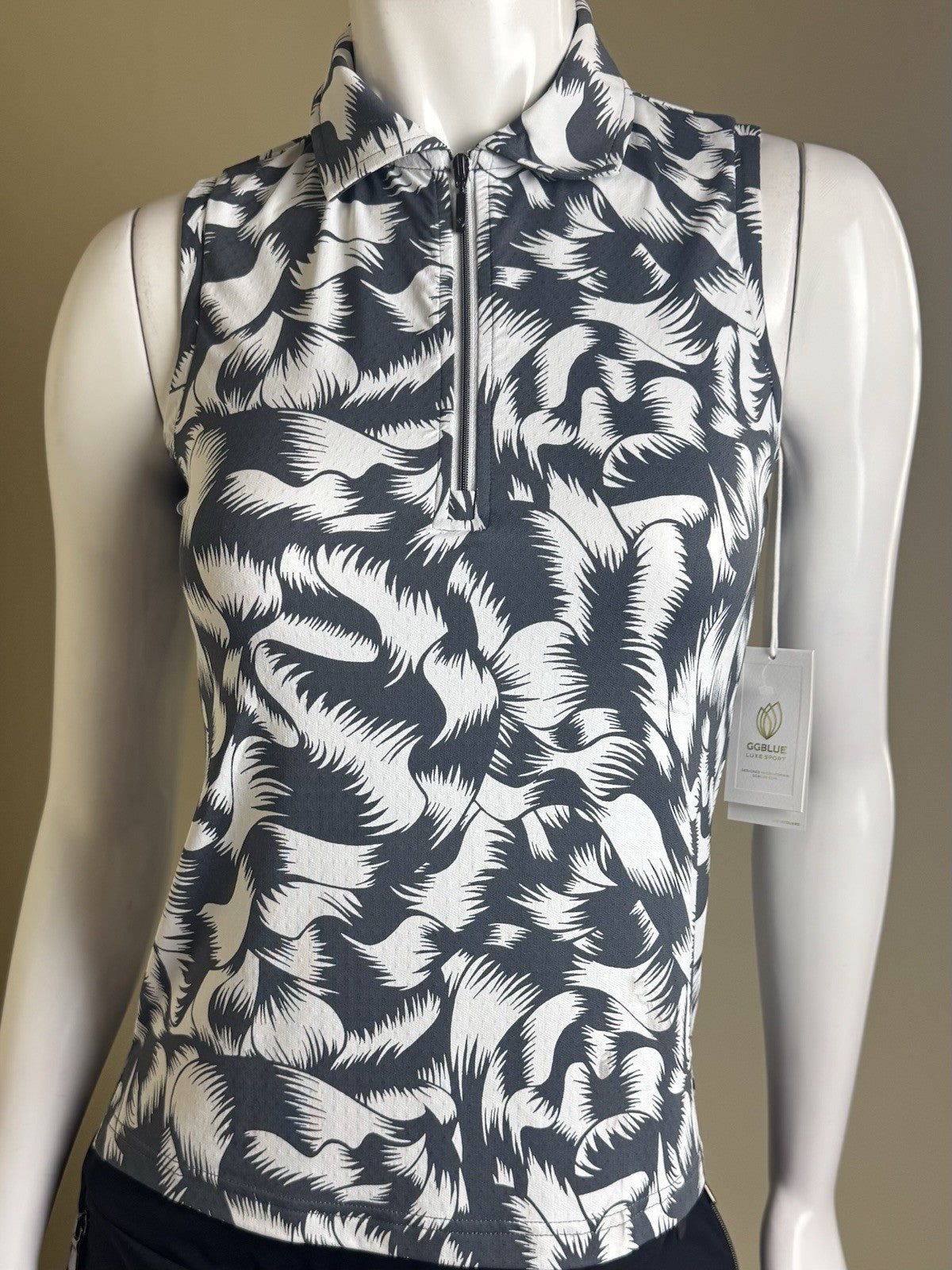 GG Blue Women's Golf Polo Shirt Sz XS. (B.159)