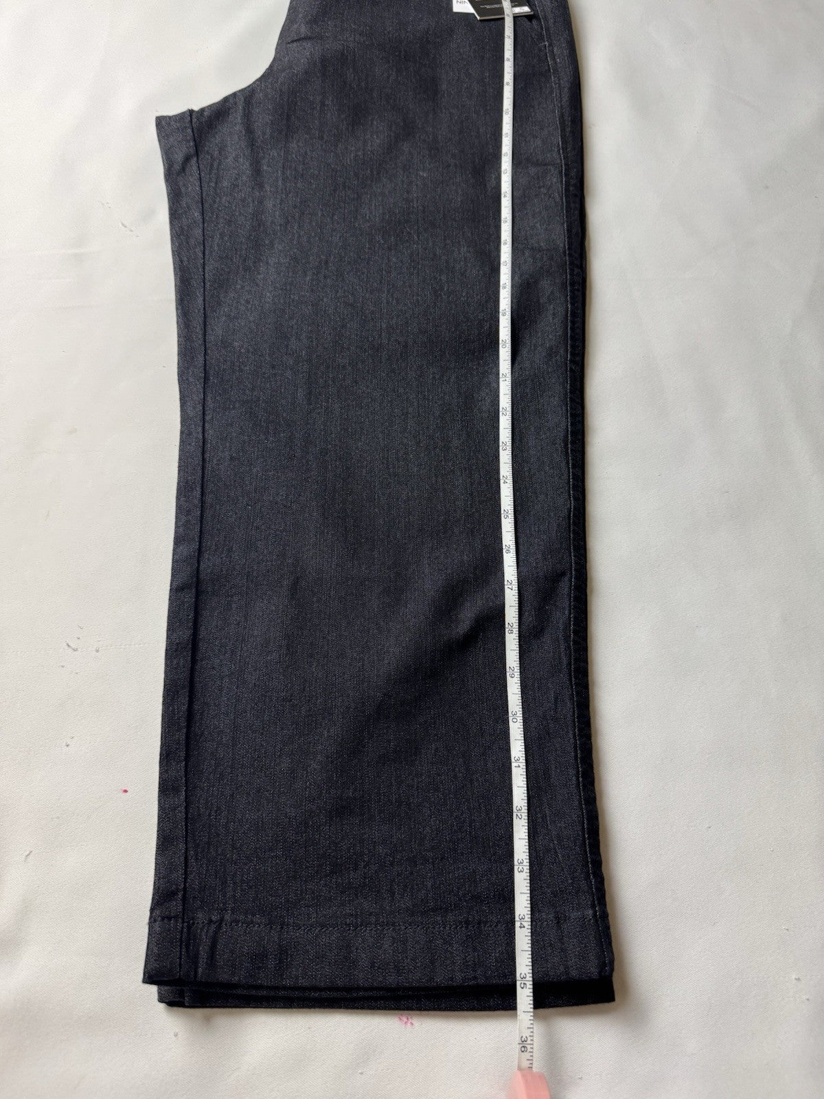 $69 Nine West Women's Black Cropped Jeans Sz 10.    (B.166)