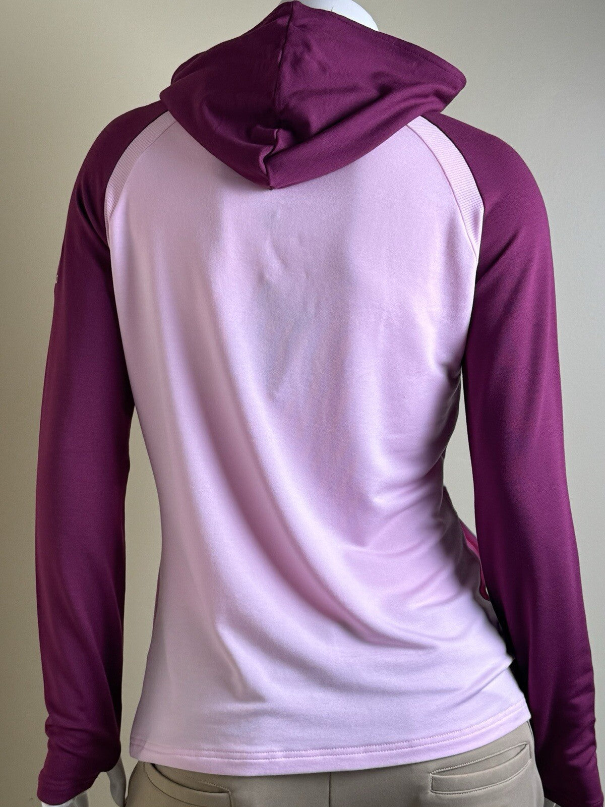 FJ FootJoy Women's Golf Hooded Sweatshirt Sz S.    (B.105)