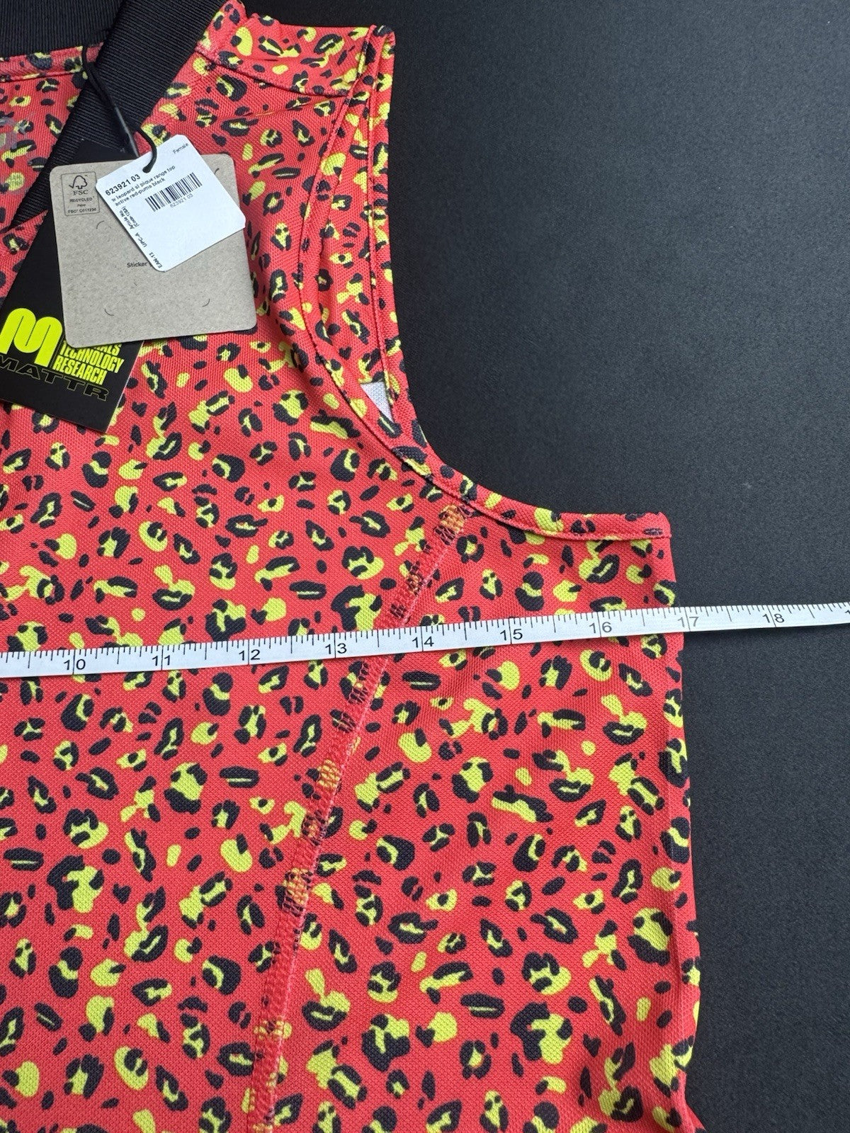 Puma Women’s Golf Shirt Sz S.   (B.162)