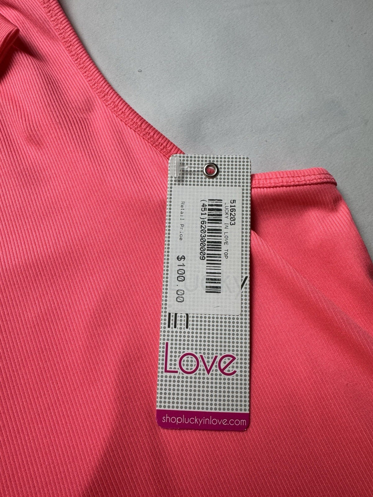 Lucky In Love Women’s Top Sleeveless Tennis Golf Shirt Sz M.     (B.141)