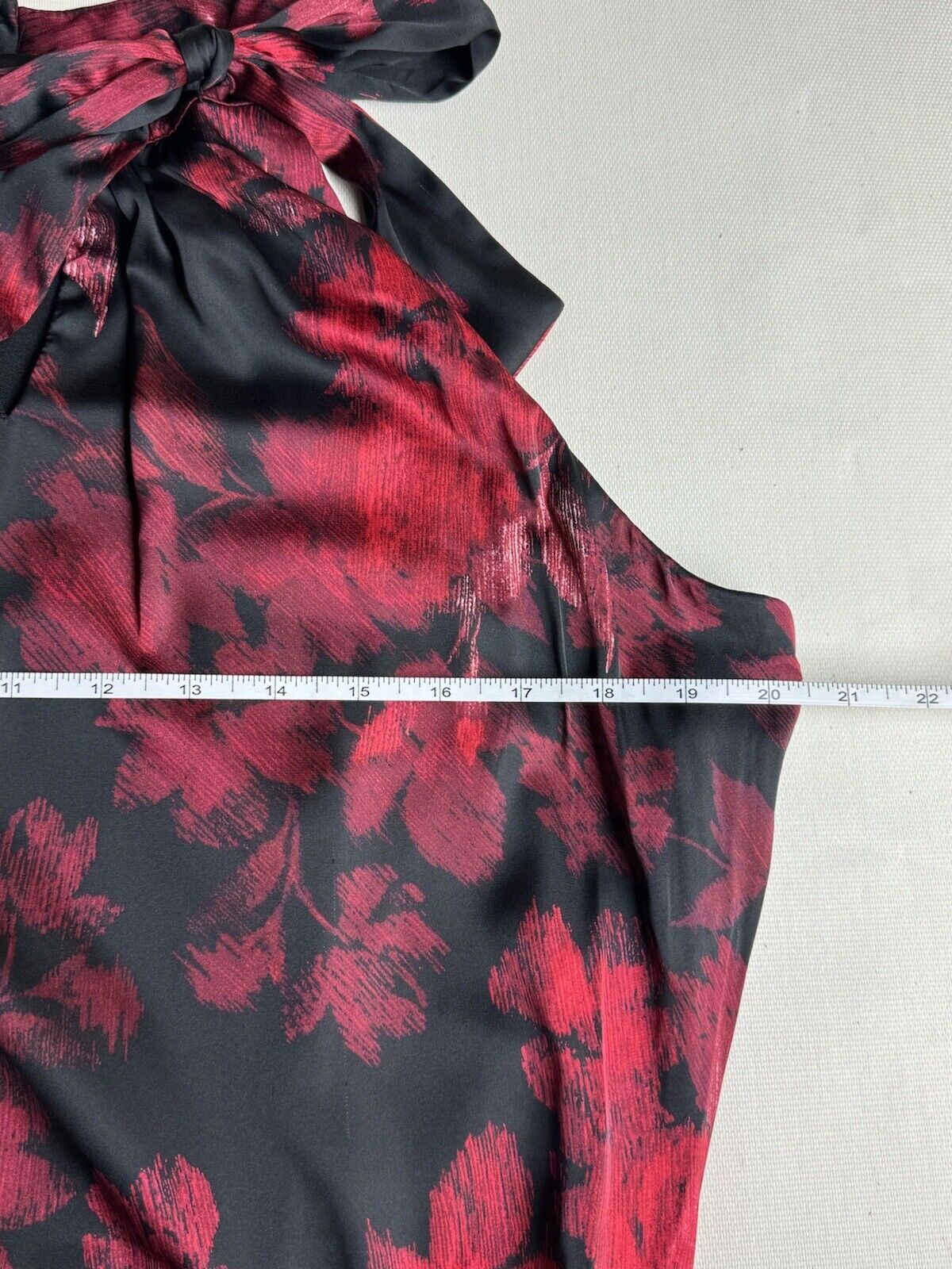 Chetta B Dress Women’s Size XL Black Red Floral. (57)