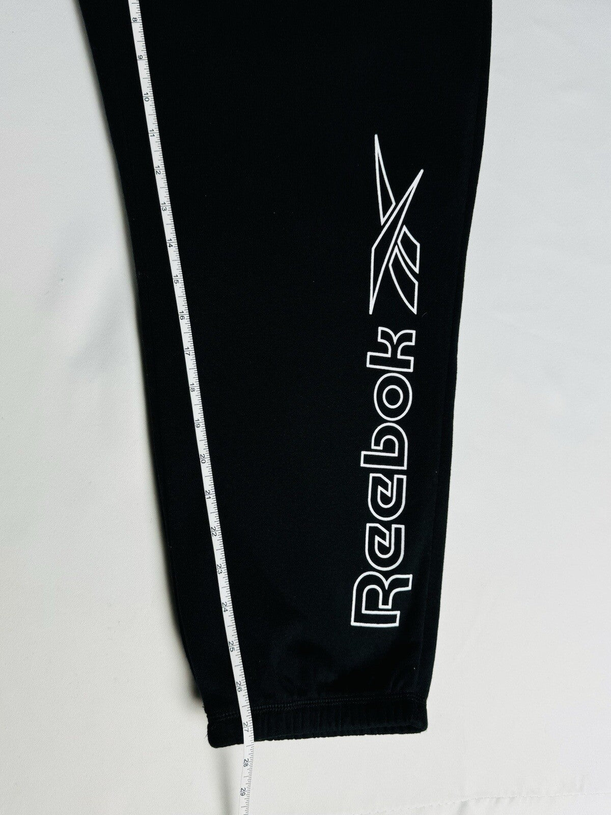 $70 Reebok Women's Black w/white Logo Jogger Sweatpants Sz 1X. (B.119)