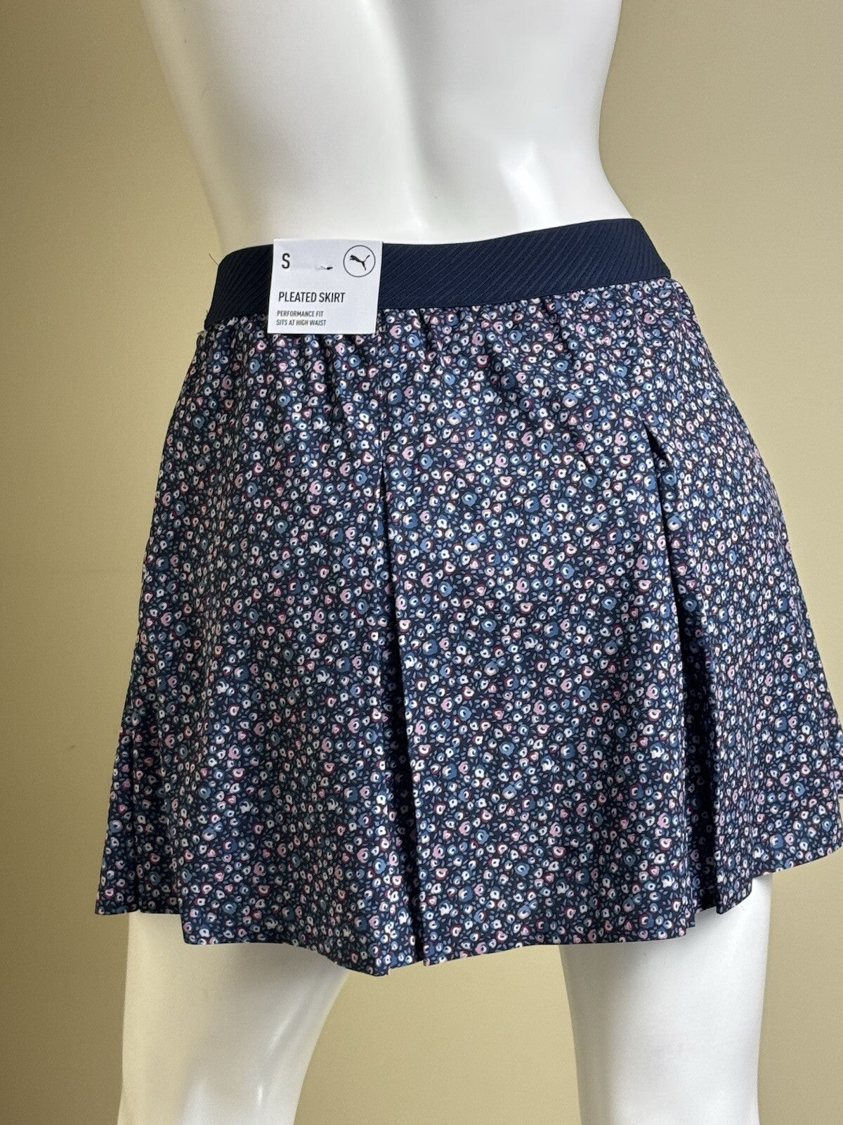 PUMA Women's Golf Tennis Skort Skirt Sz S     (B.140/7)