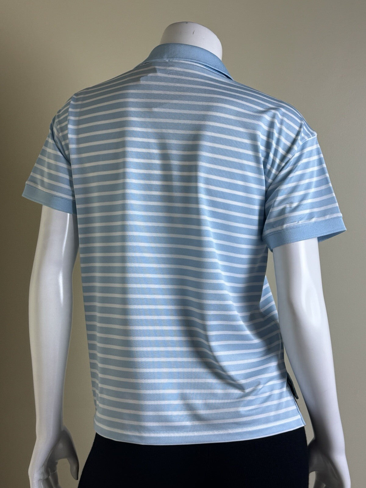 Puma Women’s Golf Shirt Sz S.   (B.192/9)