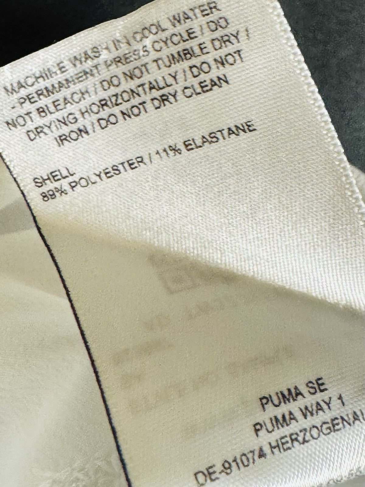 Puma Women’s Golf Capri Pants Sz S.   (B.172)