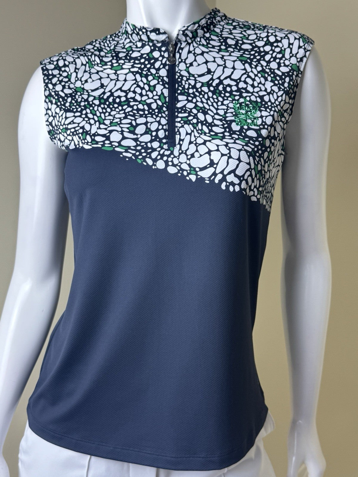 $83 NIVO Women's Golf Sleeveless Shirt Size S.    (B.161)
