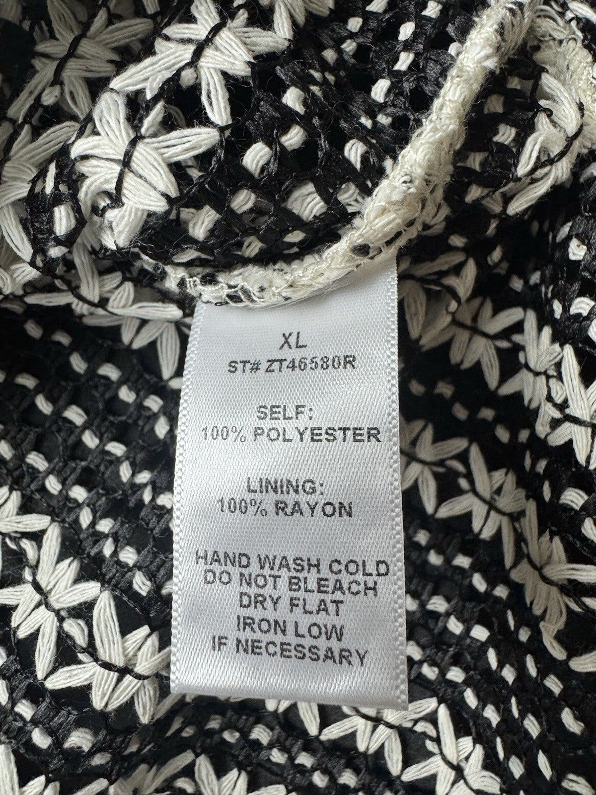 PEACH Women's Crochet Shirt Sz XL    (B.160)