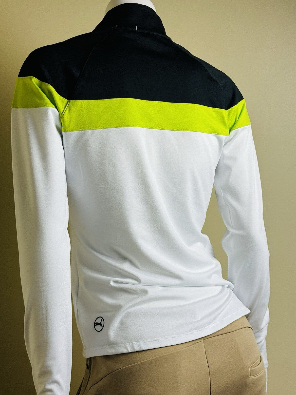 Puma Women's Half Zip Pullover Sweatshirt Size S.   (B.105)