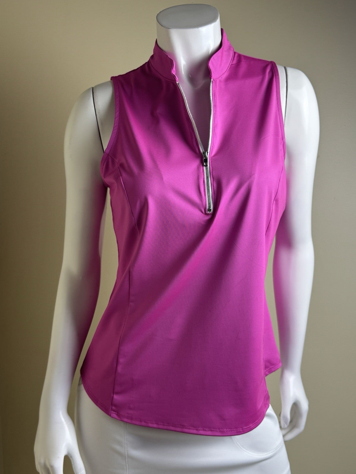 Amy Sport Women's Golf Shirt Sz M.      (B.157)