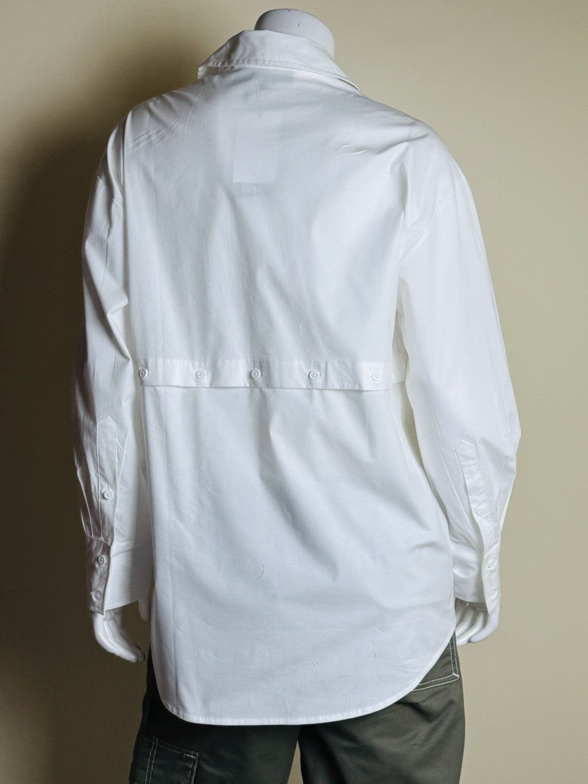 $119 DKNY Women's Long Sleeve Shirt Size S     (B.157)