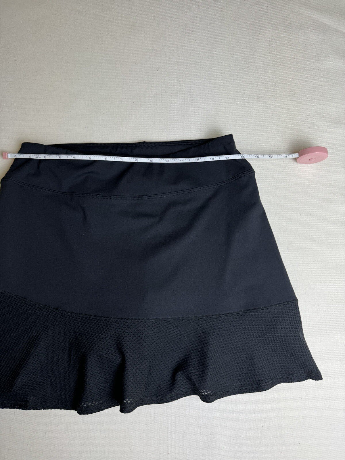 FIA Green California Women’s Black Skirt Sz M. (B.67)