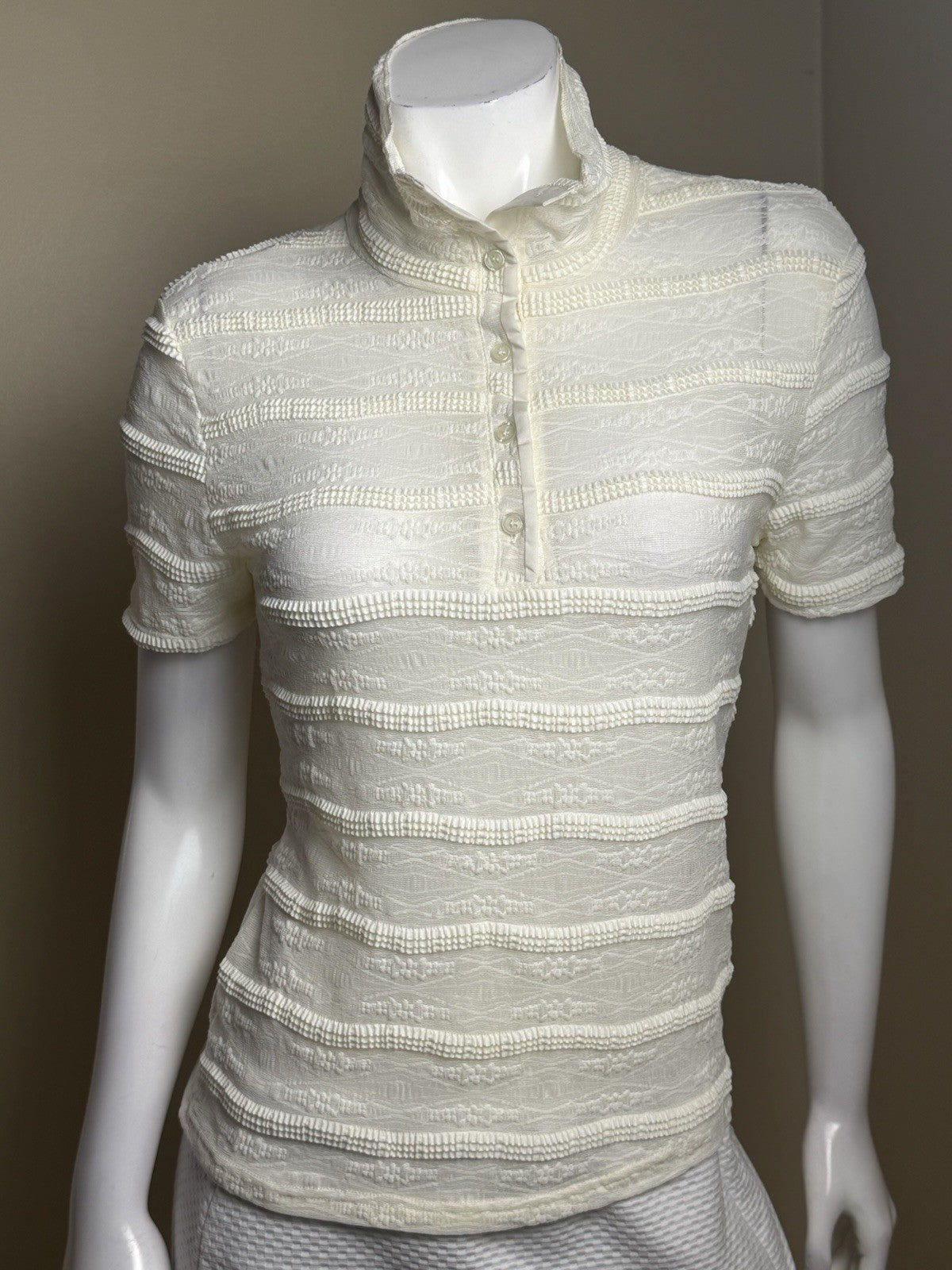 Lisette Collection Ivory Lace Shirt. Sz XL.  (B.175)
