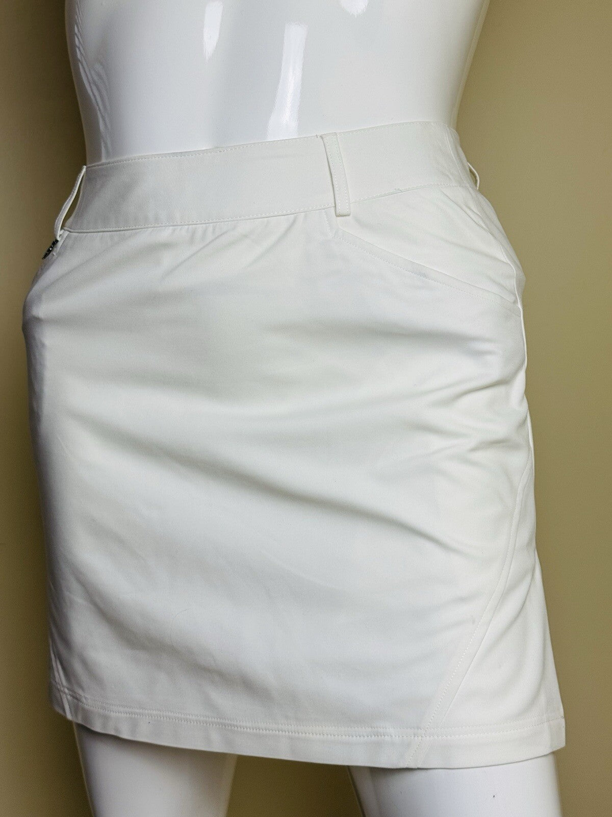 Sport Haley Women’s Golf Skirt Skort Sz 10  (B.38)